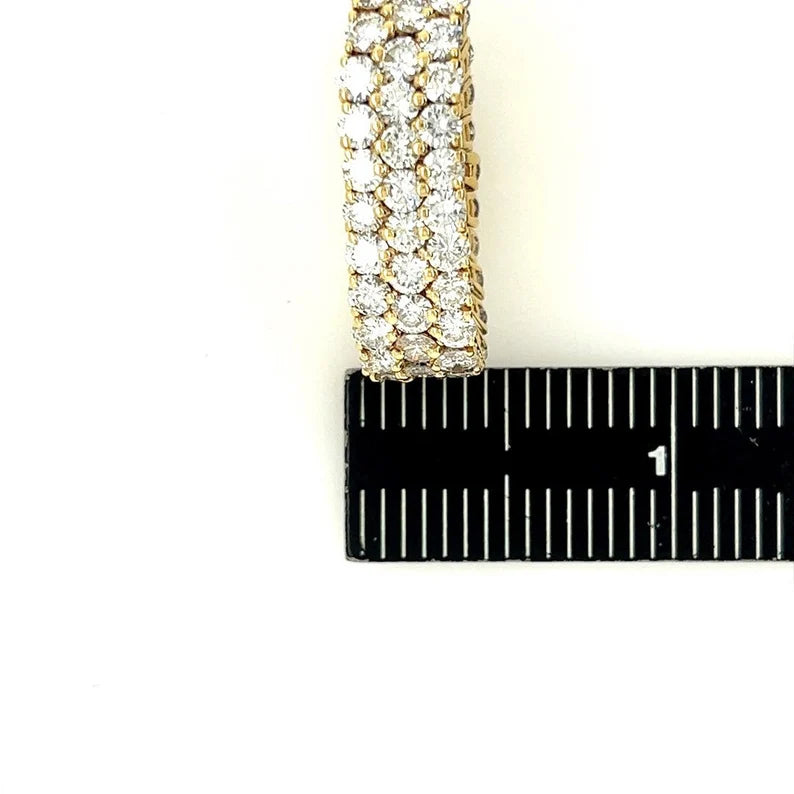 Modern Gold 8 Carat Natural Round Brilliant Diamond Flexible Band Size 9 Ring