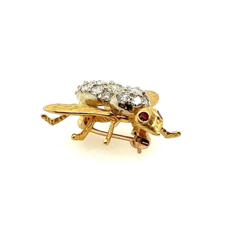 Retro Gold 0.75 Carat Natural Round Ruby & Diamond Bee Pin Brooche Circa 1950