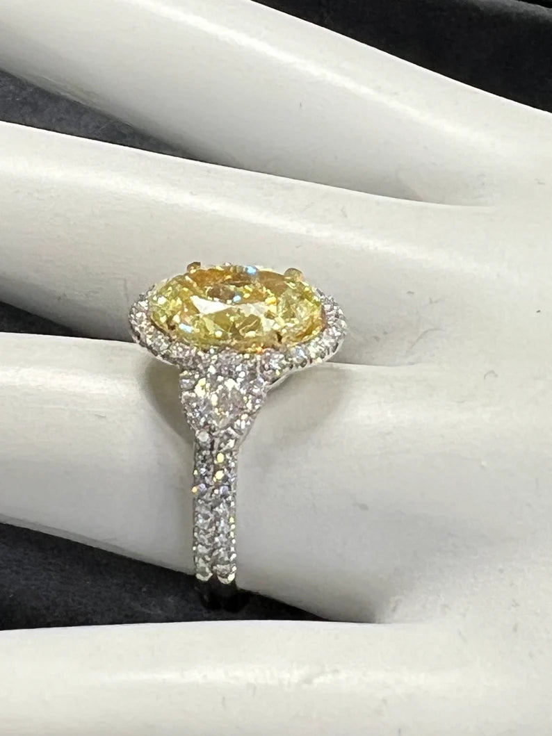 Platinum 3.16 CT Oval GIA Certified Natural Yellow VVS Diamond Engagement Ring