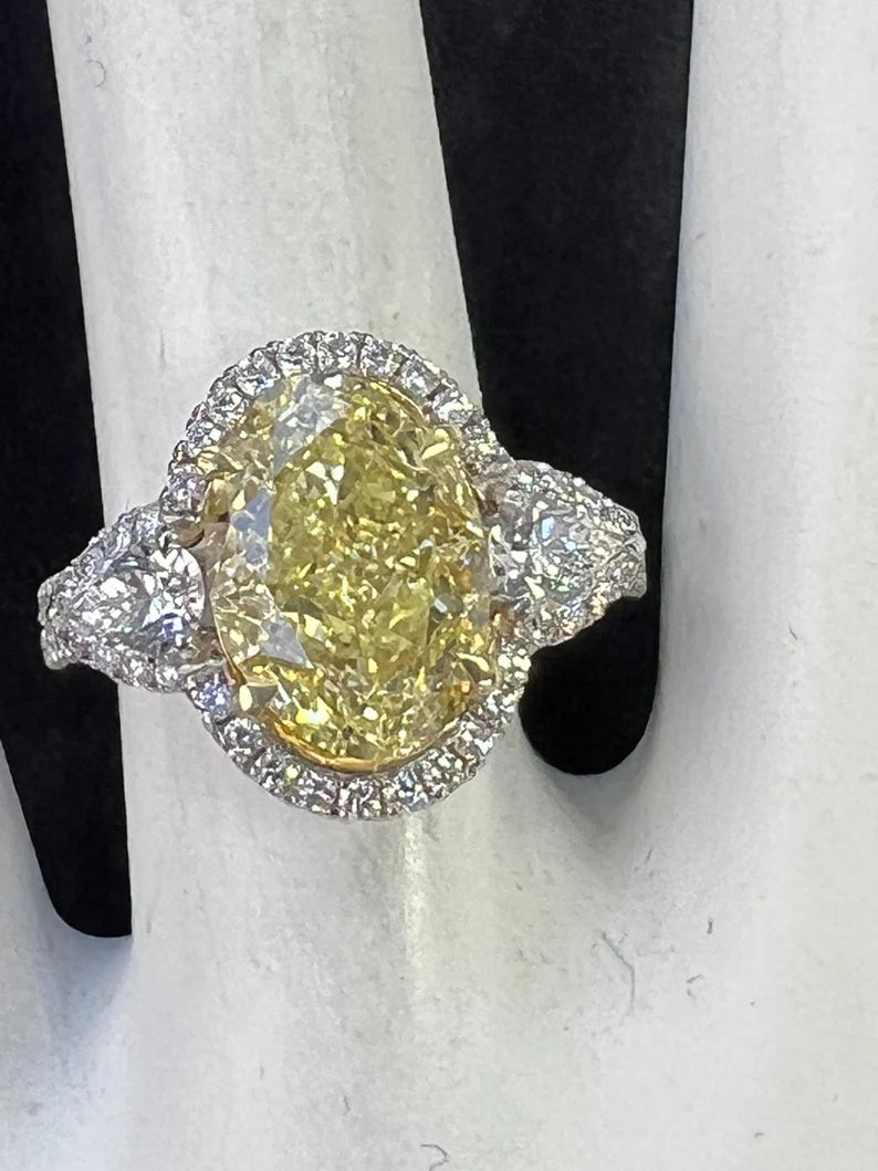 Platinum 3.16 CT Oval GIA Certified Natural Yellow VVS Diamond Engagement Ring