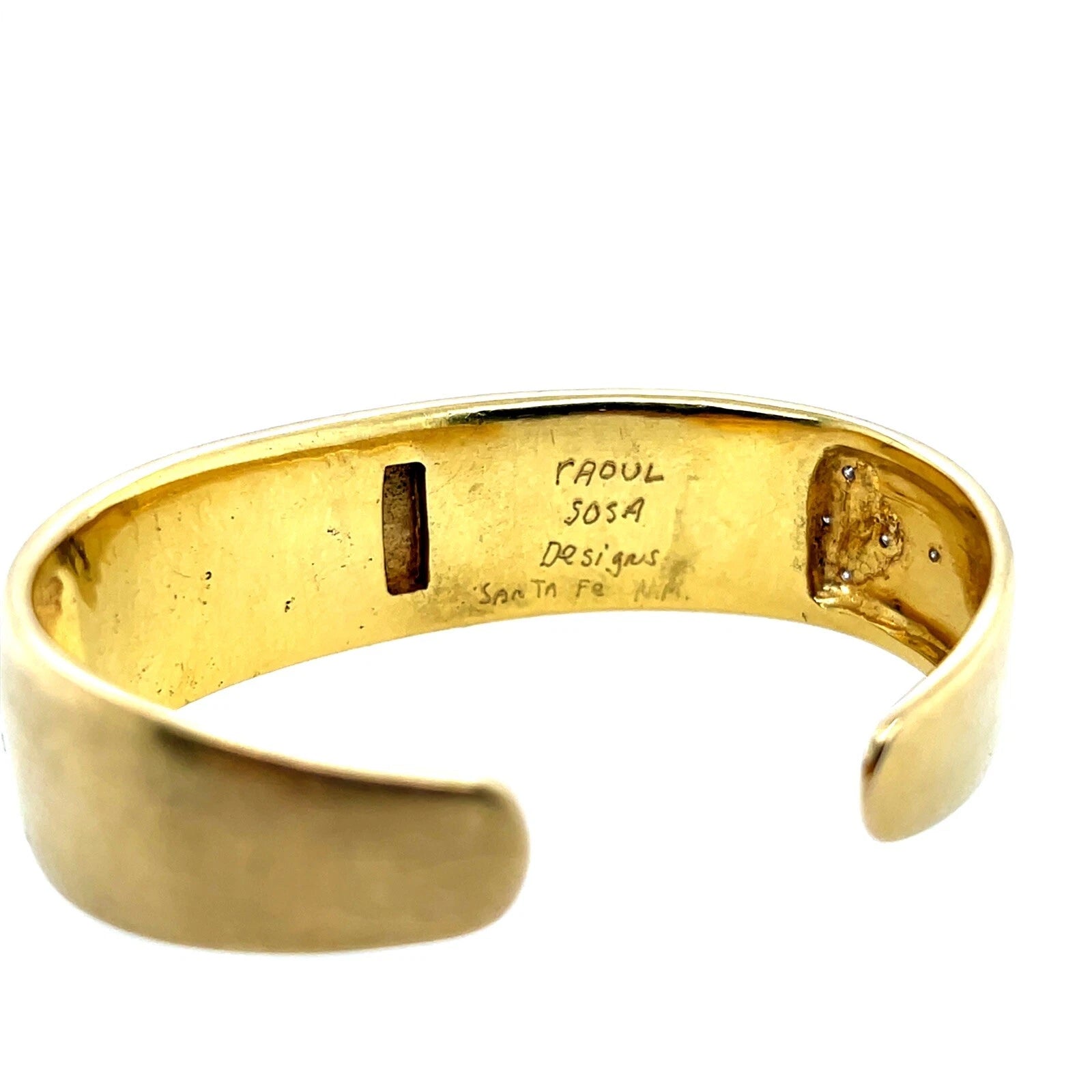 Modern Gold 1.10 Carat Natural Diamond Bangle Bracelet Signed By Raoul Sosa