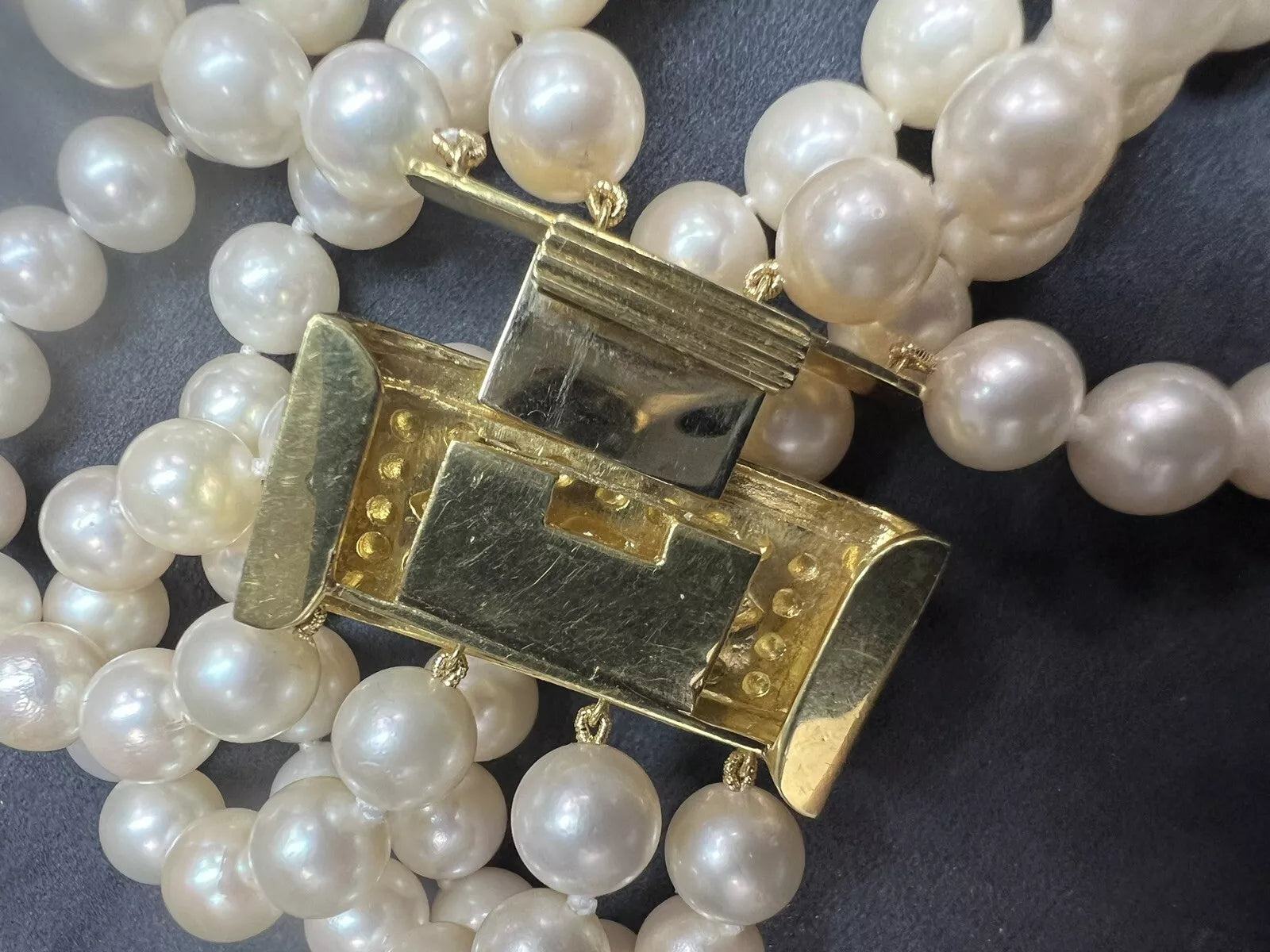 Retro Gold Cultured Akoya Pearl 7 Inch Bracelet 0.35 Carat Natural Diamond Clasp