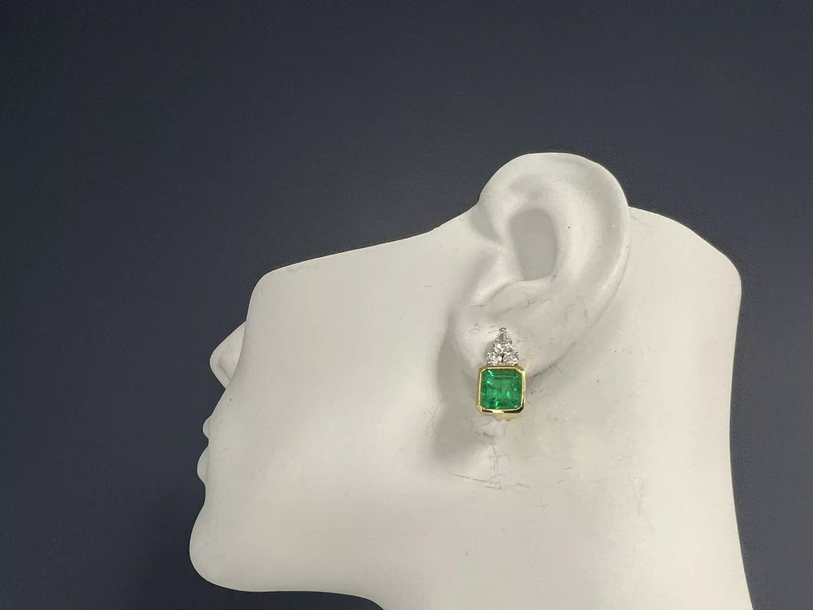 Retro Gold 7.25 Carats GIA Certified Natural Colombian Emerald Diamond Earrings