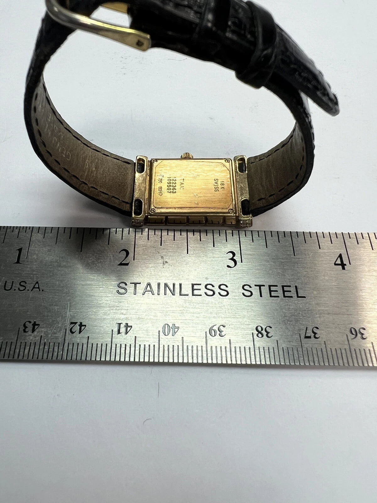 Van Cleef & Arpels Ladies Diamond & 18k Yellow Gold Facade Quartz Dress Watch