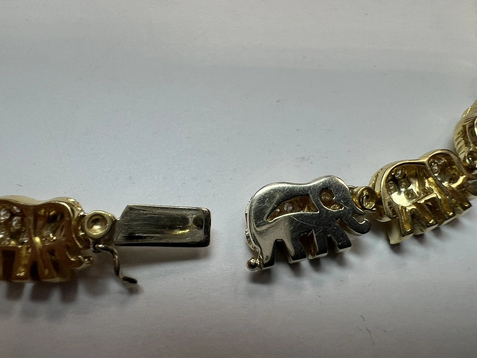 Retro Gold 5.50 Carat Natural Brilliant Colorless Diamond Elephant Necklace 1990