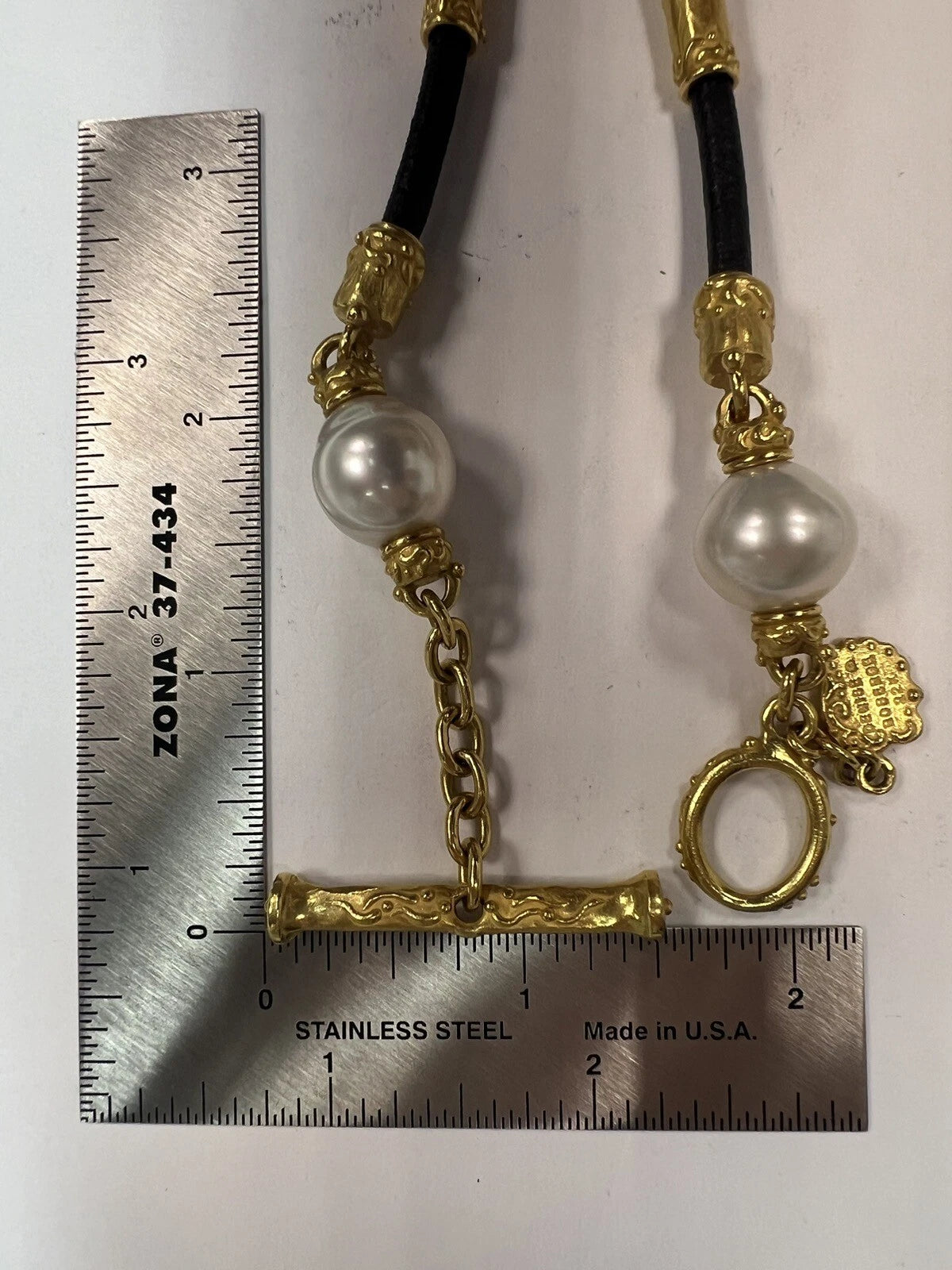Retro Signed Denise Roberge 22k Gold Black Leather Pearl Toggle Clasp Necklace