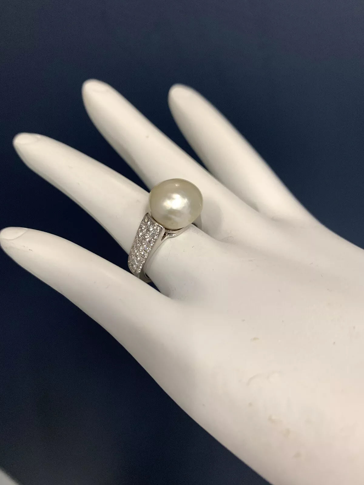 GIA Certified 10.07 Carat Natural Diamond and Saltwater Pearl 11.5mm Gold Ring