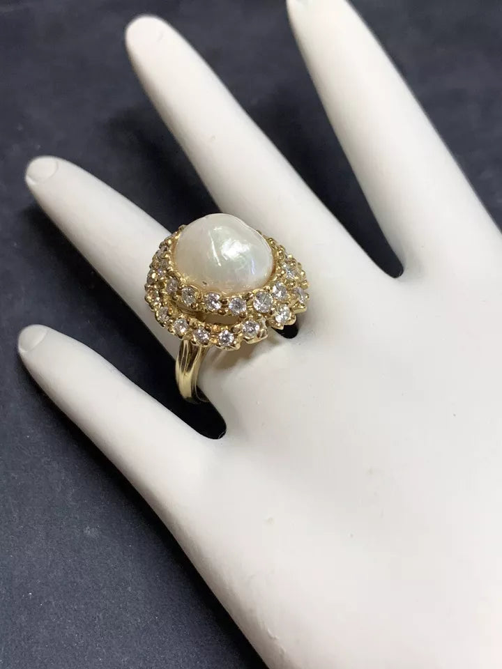 Retro Gold Cocktail Ring 1.85 Carat Natural Colorless Diamond & Pearl Circa 1950