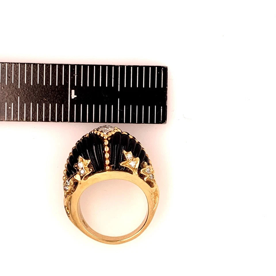 Retro Gold Cocktail Ring Natural 0.35 Carat Diamond & Carved Onyx Circa 1950