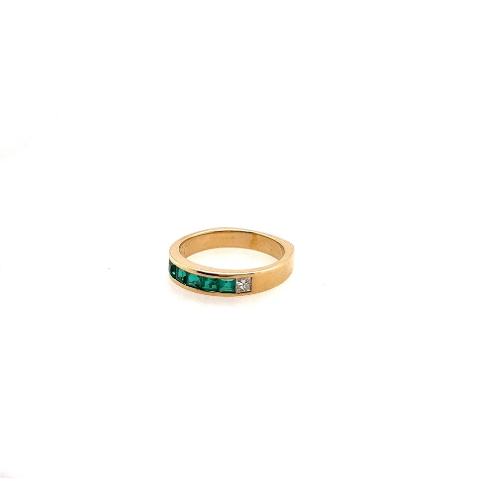 Retro Gold 1.3 Carat Natural Green Emerald and Colorless Diamond Band Circa 1980