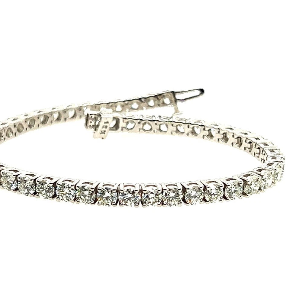 Modern Gold 8.72 Carat Natural Round Brilliant Colorless Diamond Tennis Bracelet