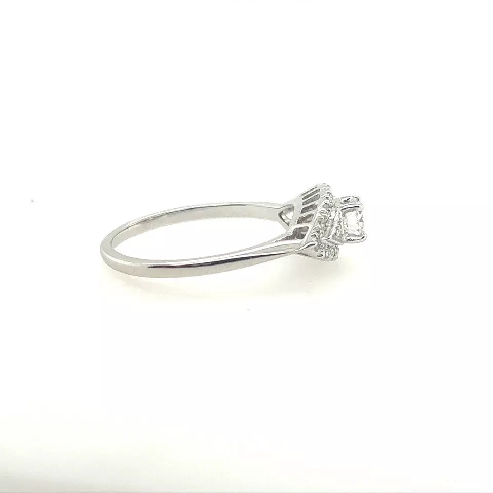 Art Deco 0.65 Carat Natural Colorless Diamond Engagement Gold Ring Circa 1950