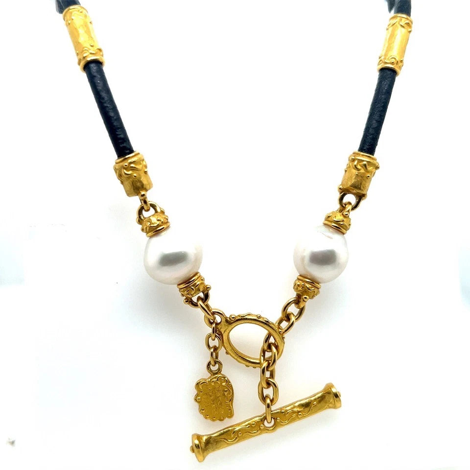 Retro Signed Denise Roberge 22k Gold Black Leather Pearl Toggle Clasp Necklace