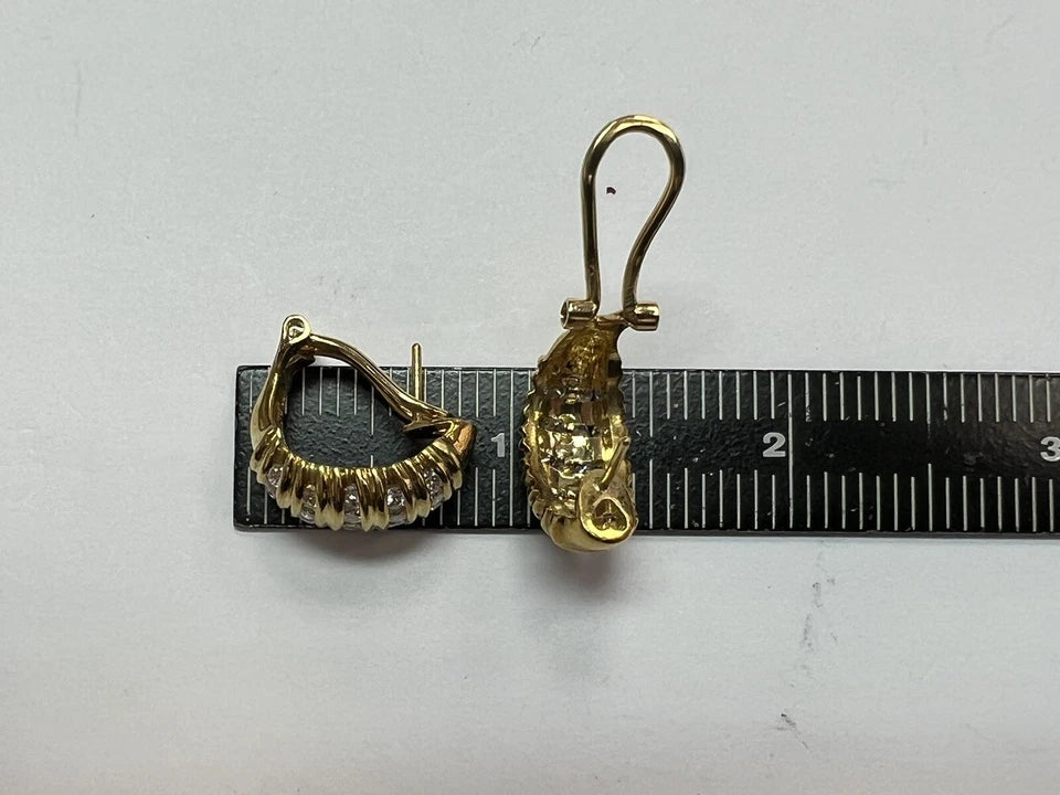 Retro Gold 1.25 Carat Natural Round Brilliant Diamond Clip Earrings Circa 1960