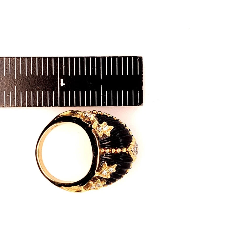Retro Gold Cocktail Ring Natural 0.35 Carat Diamond & Carved Onyx Circa 1950