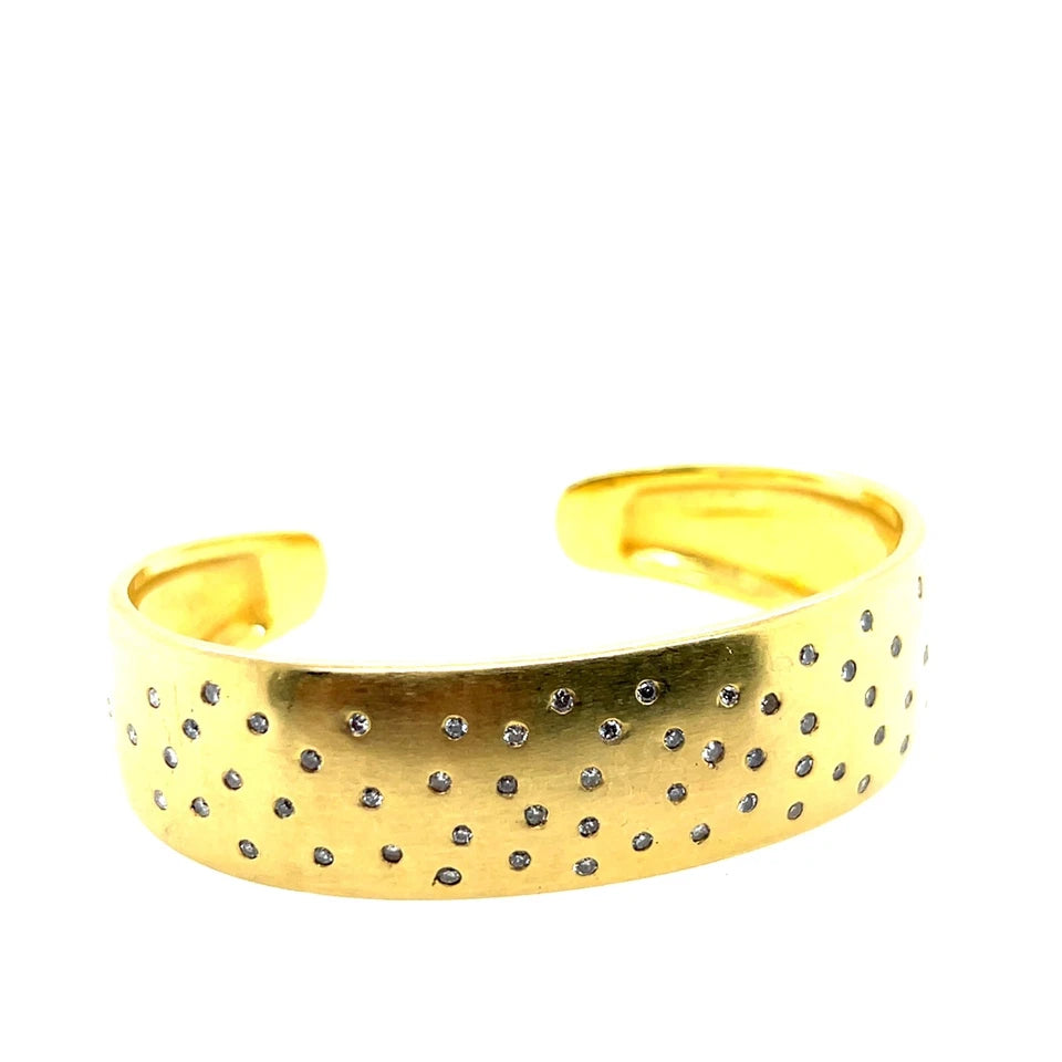 Modern Gold 1.10 Carat Natural Diamond Bangle Bracelet Signed By Raoul Sosa