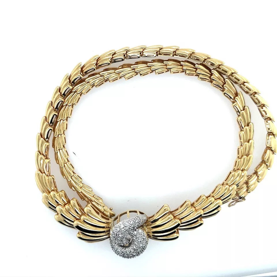 Art Nouveau Gold 1.05 Carat Natural Round Brilliant Diamond Necklace Circa 1960