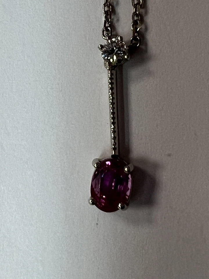 Modern Gold 1.15 Carat Natural Oval Pink Sapphire Gem Stone and Diamond Pendant