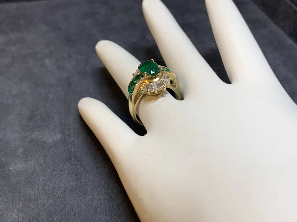 Retro Gold Cocktail Ring 3.1 Carat Natural Emerald Gemstone & Diamond Circa 1950