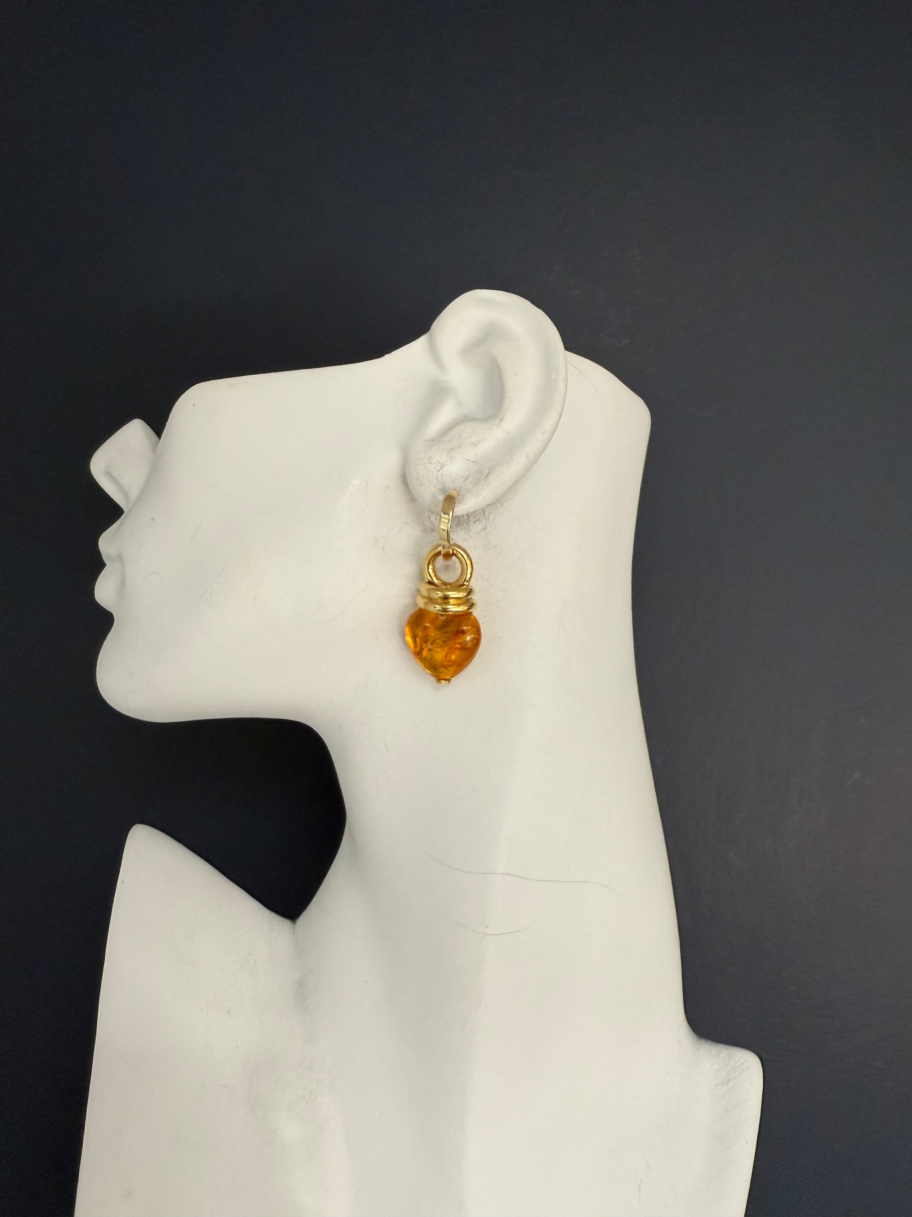 Retro 18K Yellow Gold Heart-Shaped Amber Drop Earrings by Le-Gi