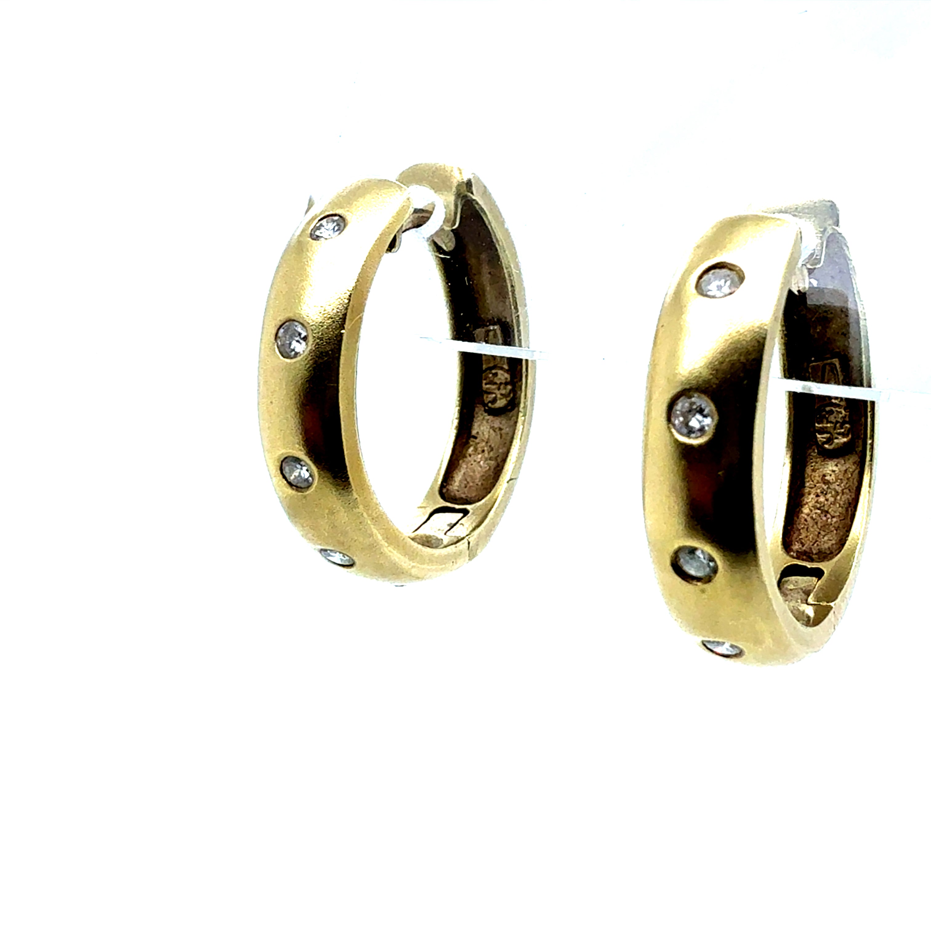 Retro Gold Satin Finish 0.25 Carat Natural Diamond Hoop Earrings