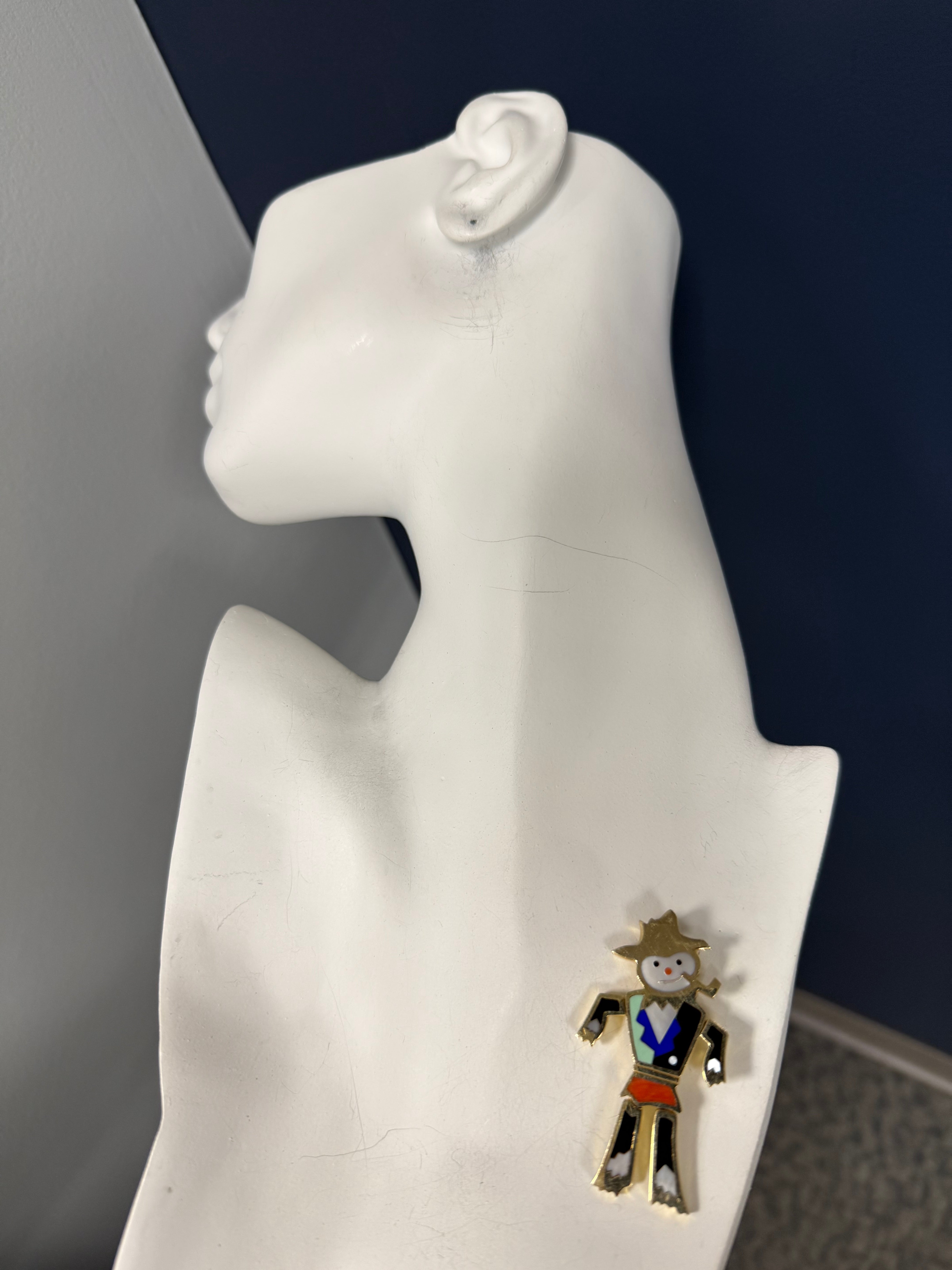 Retro Yellow Gold Snowman Pin Brooch Lapis Onyx MOP Inlay Circa 1990