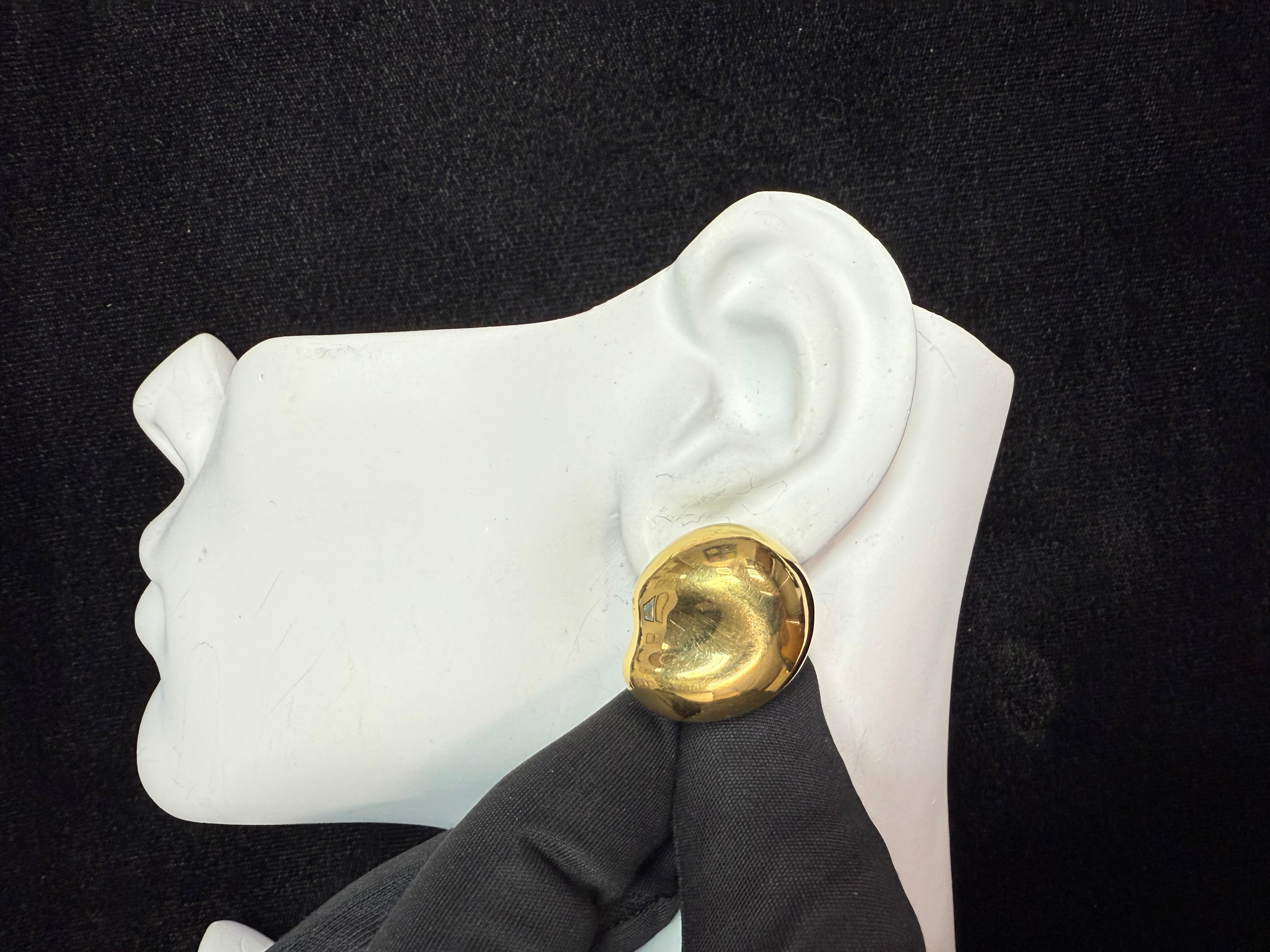 Retro Gold Tiffany & Co. Signed Peretti Thumbprint Clip Statement Earrings