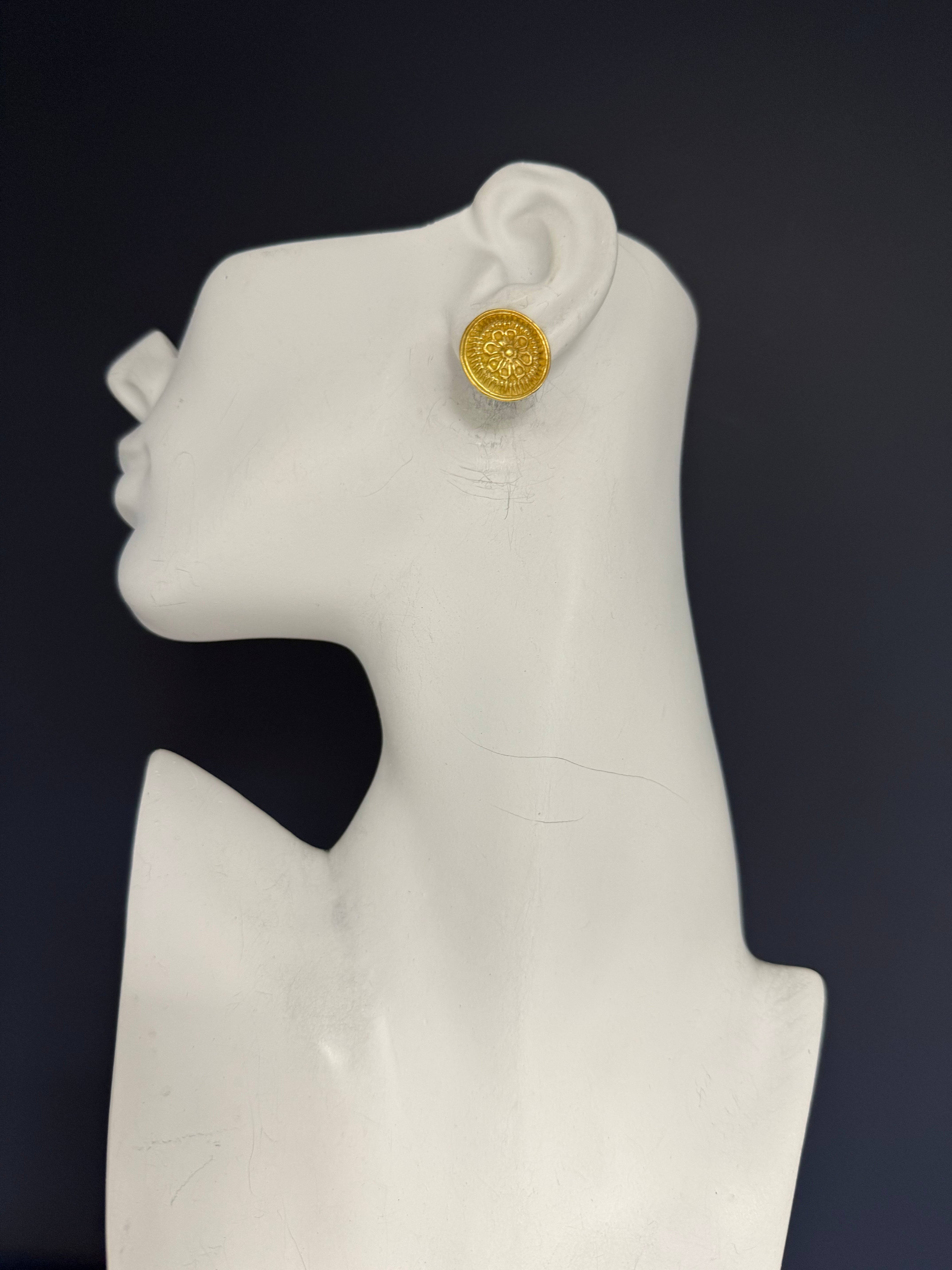 Retro 18K Yellow Gold Circular Floral Statement Earrings