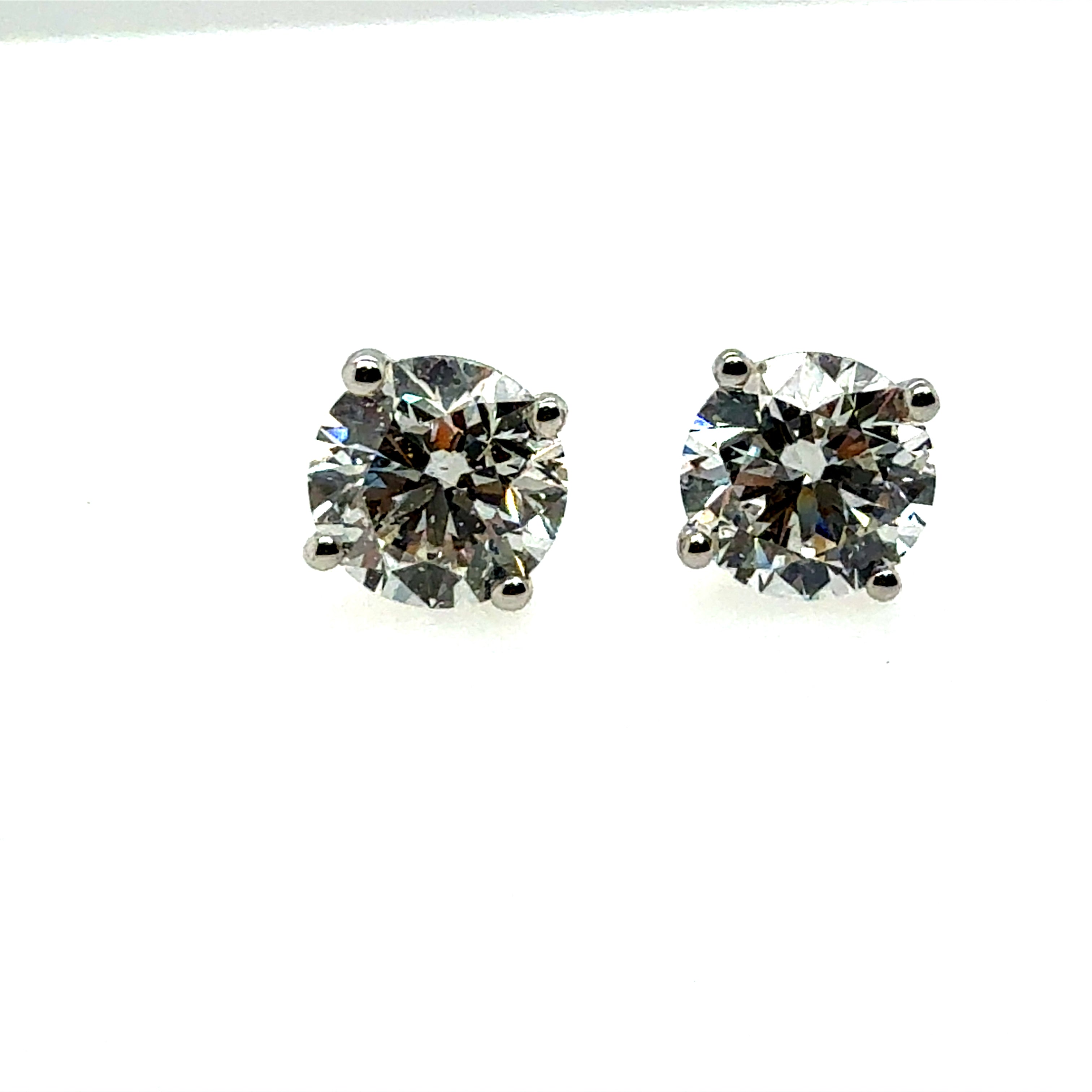 Modern Gold 1.43 Carat Natural EGL Certified E Color Diamond Martini Stud Earrings