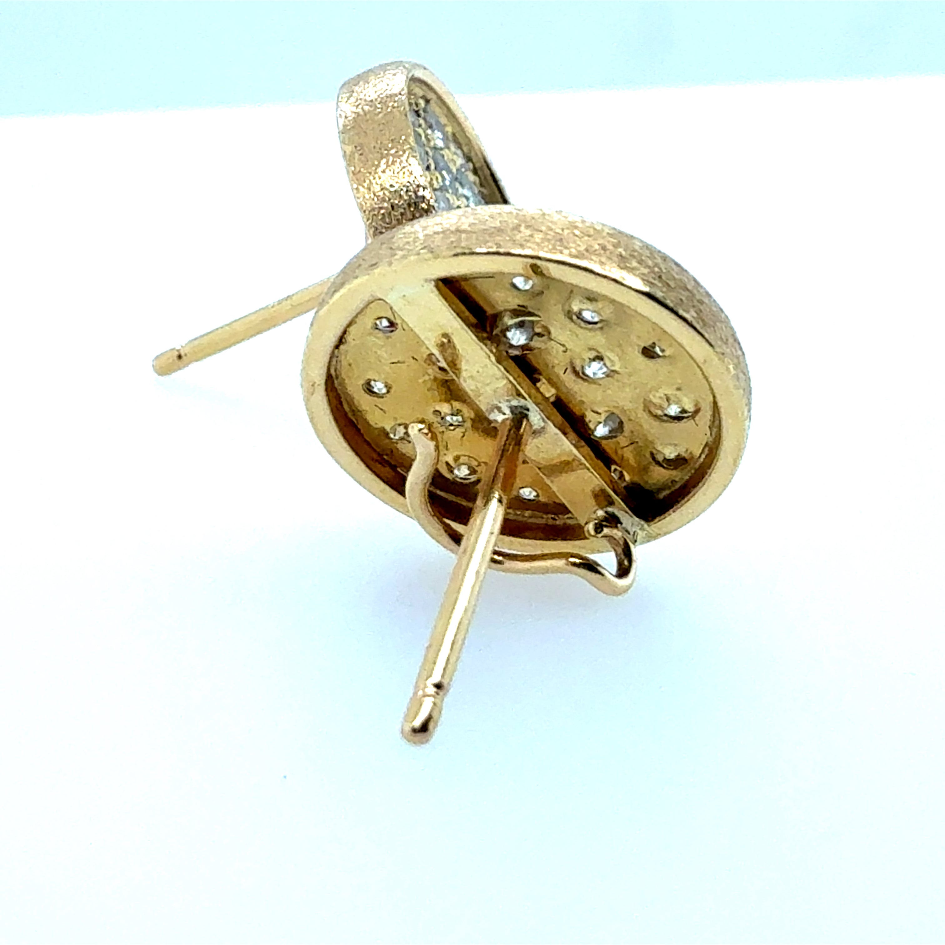 Modern Gold 1.30 Carat Natural Colorless Diamond Half-Inch Round Earrings