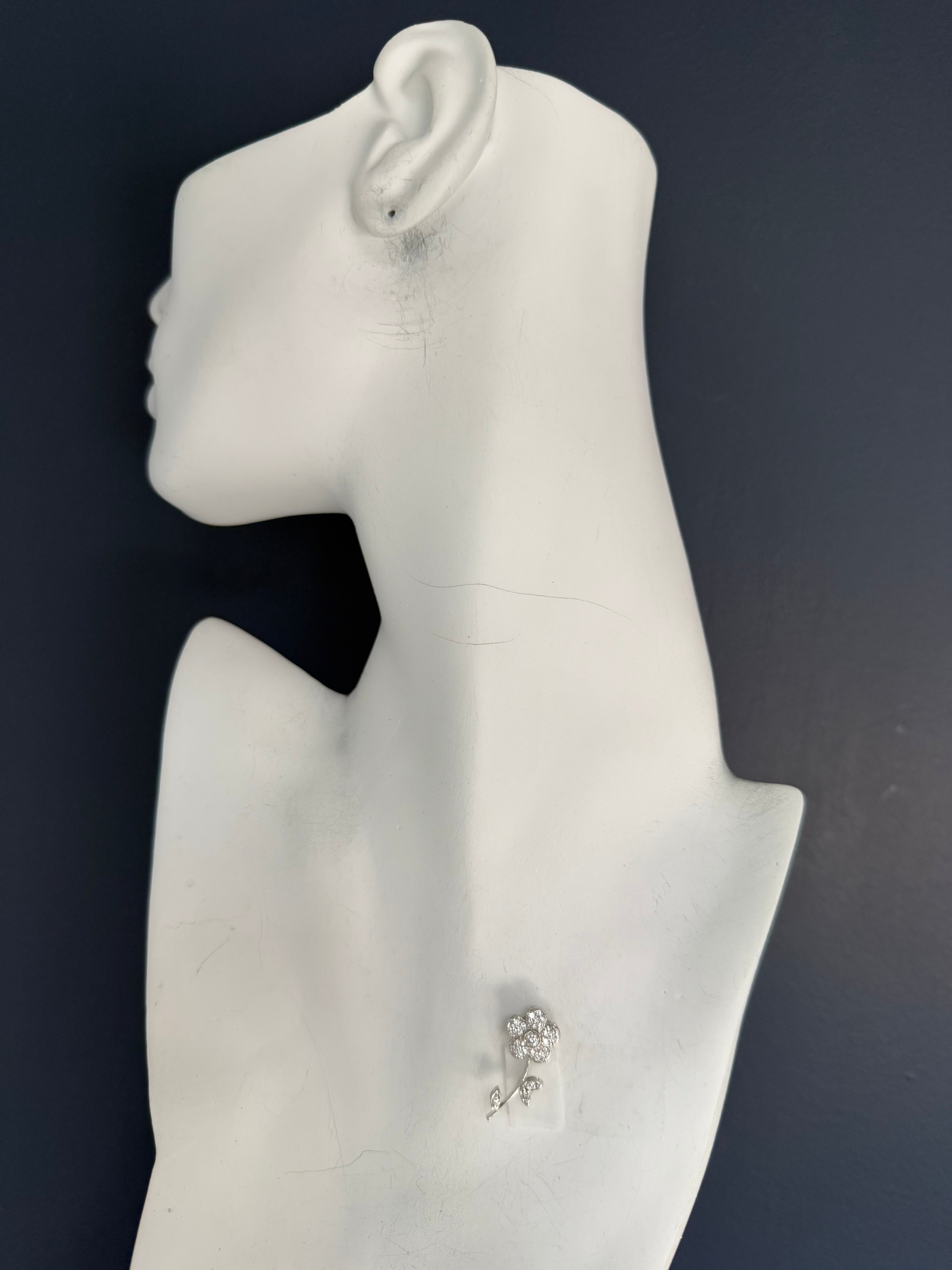 Retro White Gold 0.42 Carat Natural Diamond Flower Brooch Pin Circa 1970