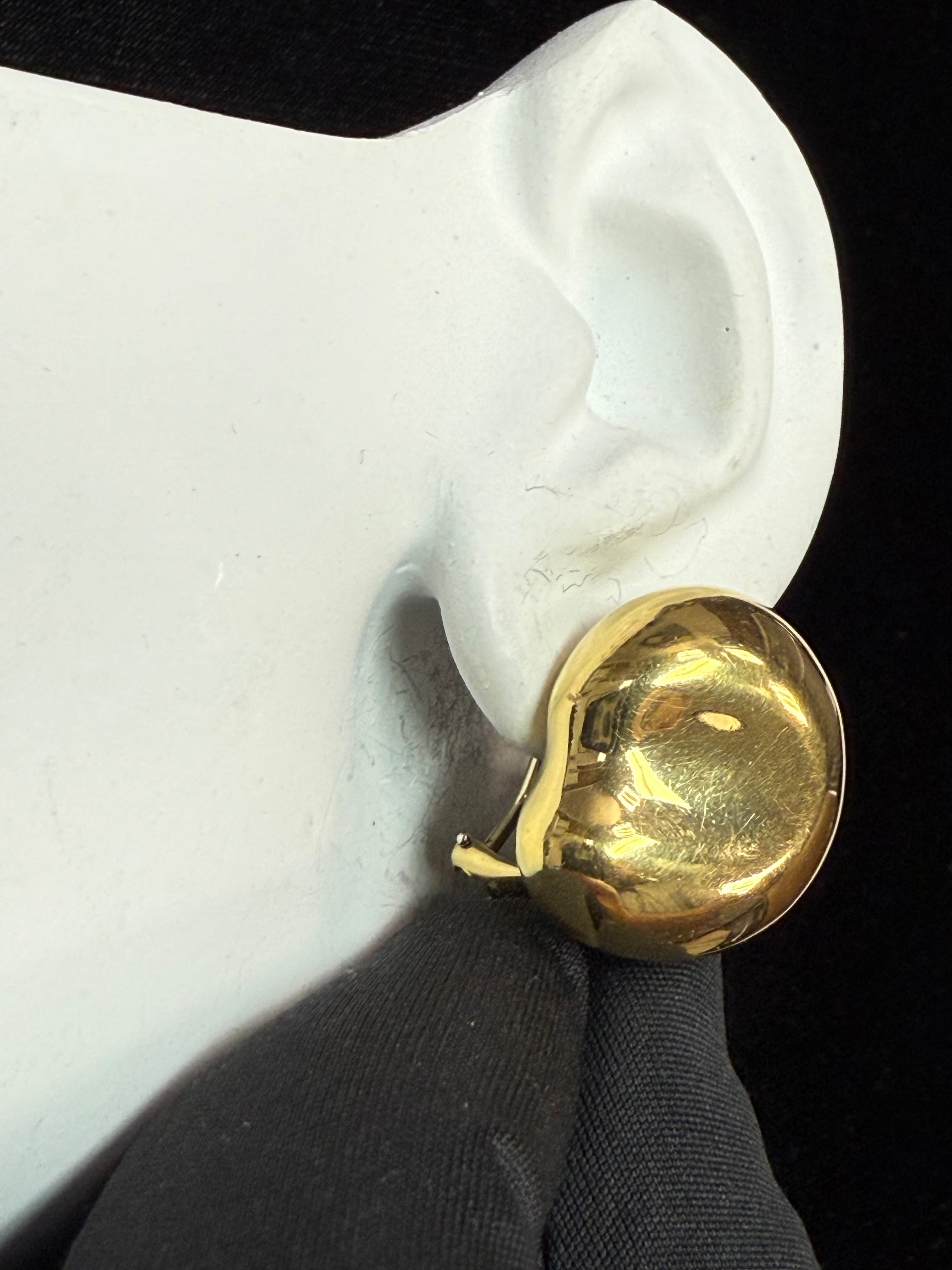 Retro Gold Tiffany & Co. Signed Peretti Thumbprint Clip Statement Earrings