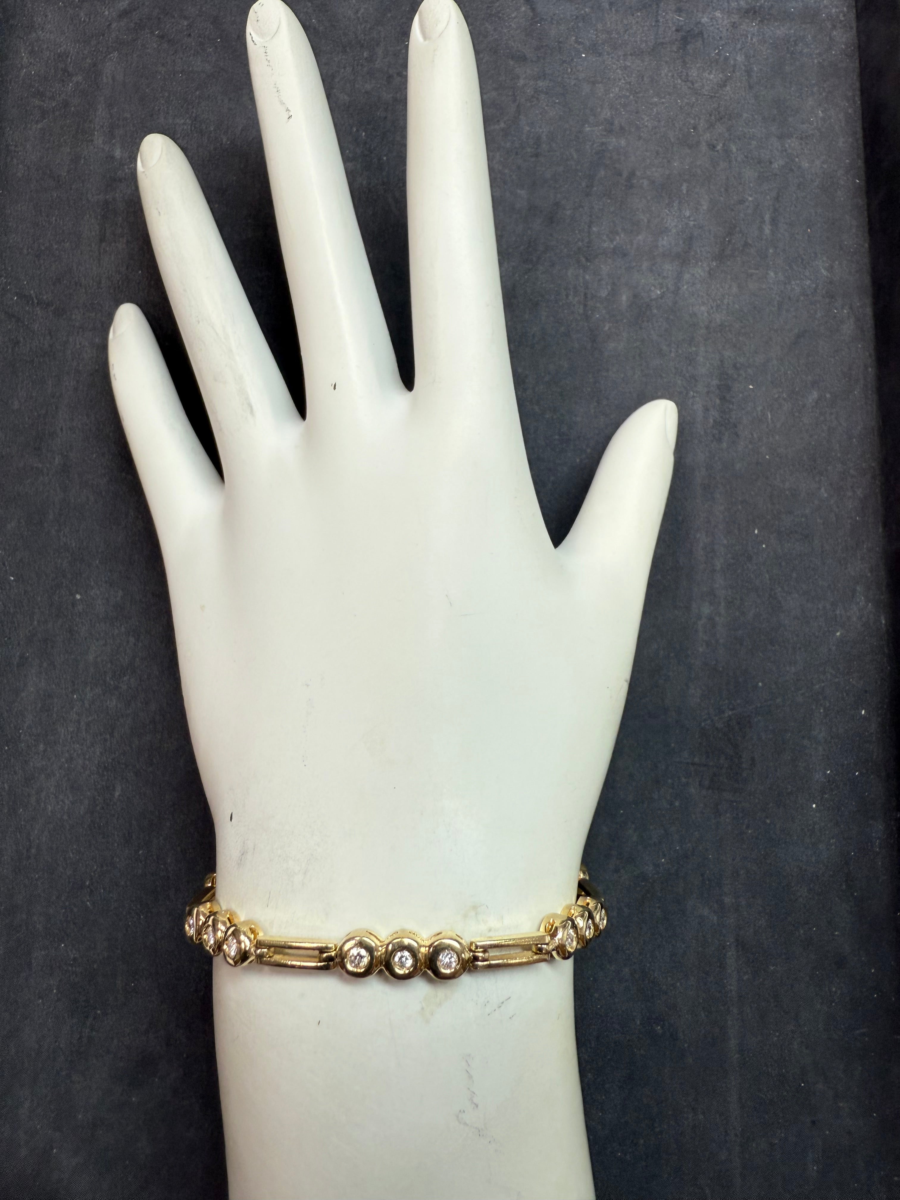Retro Yellow Gold 0.65 Carat Natural Diamond Bracelet Circa 1980