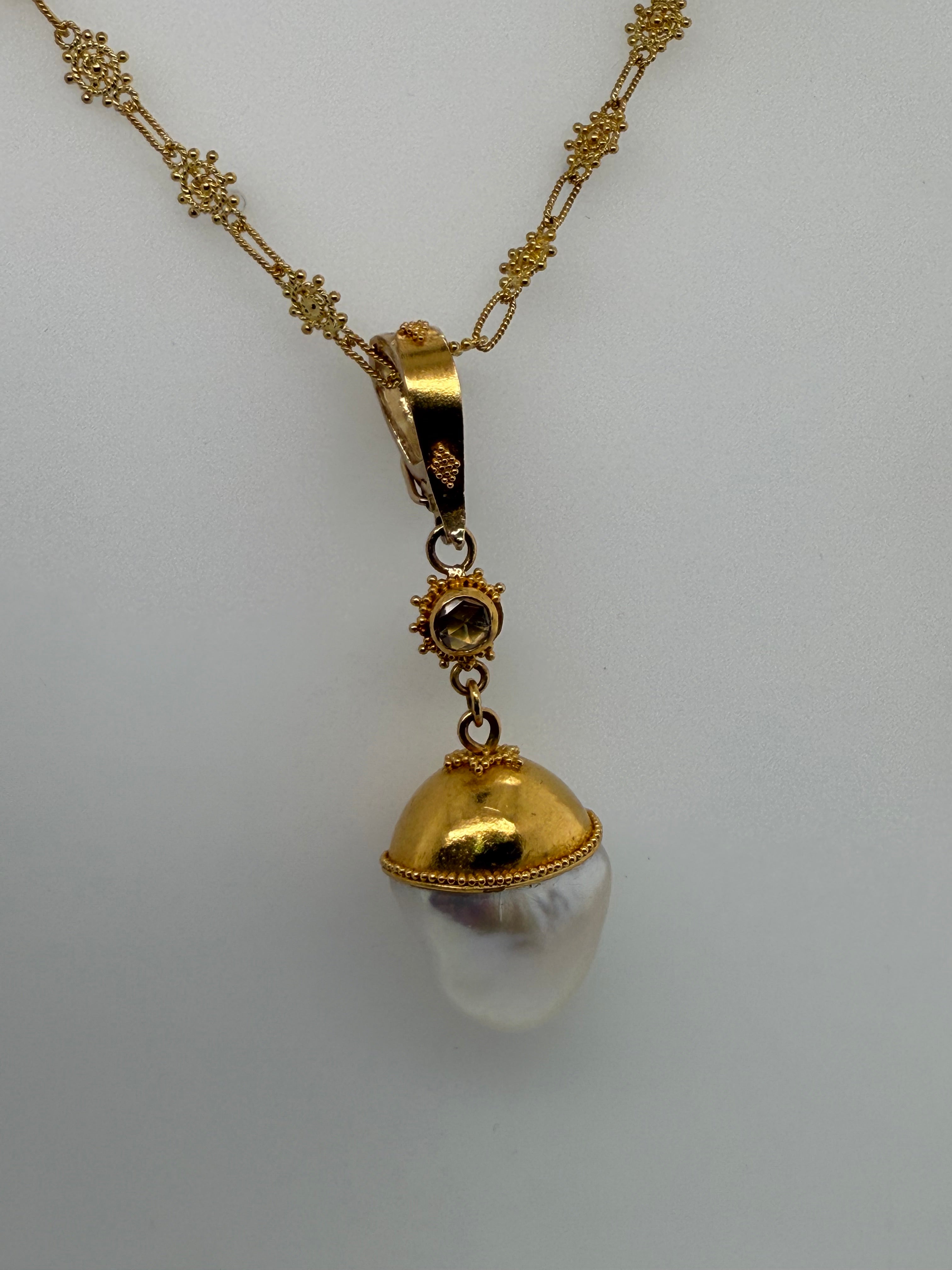 Retro 22K Yellow Gold 15mm Pearl Pendant Toggle Clasp Necklace Circa 1990
