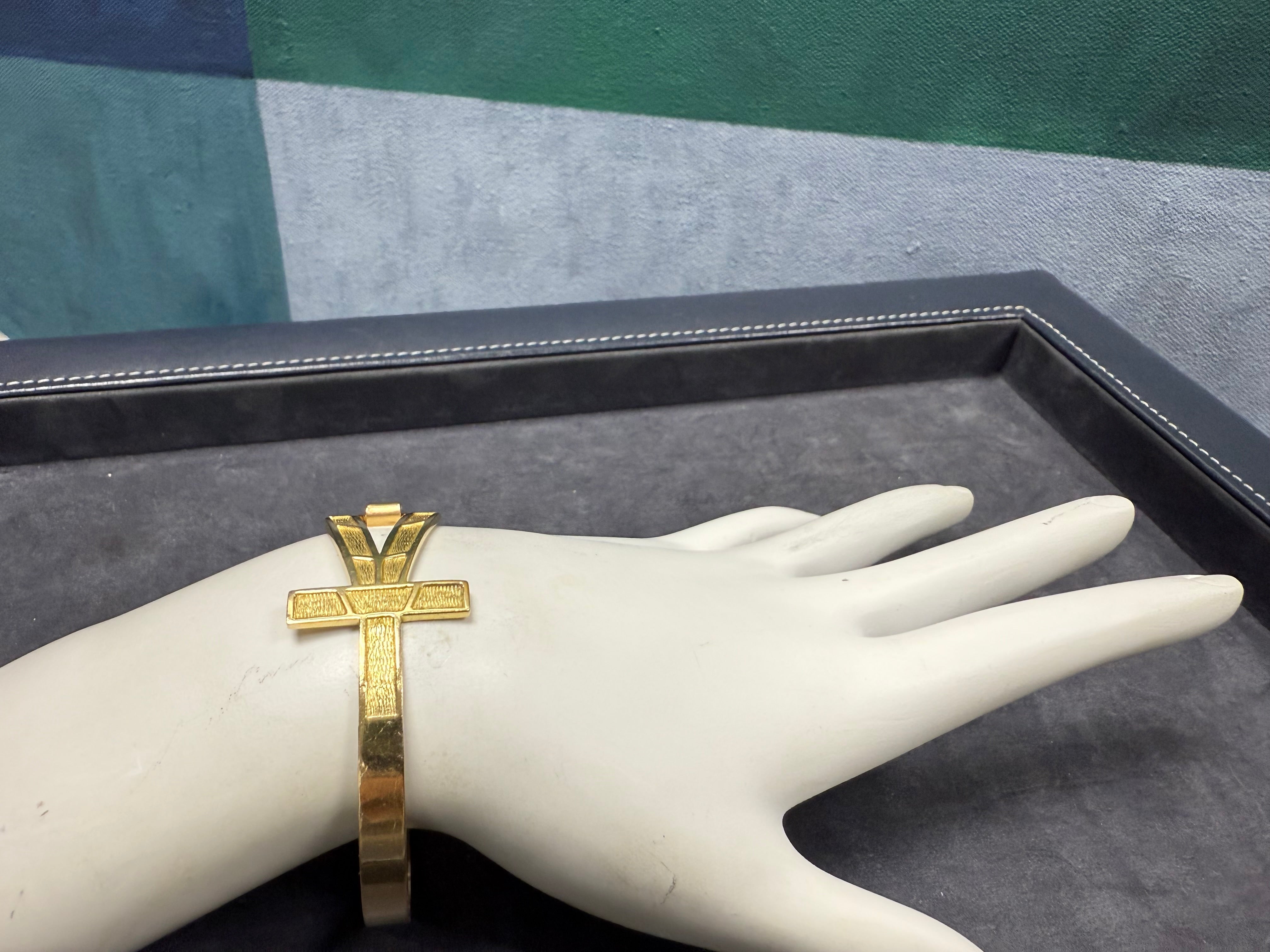 Retro Yellow Gold Egyptian Ankh Bangle Bracelet Circa 1985