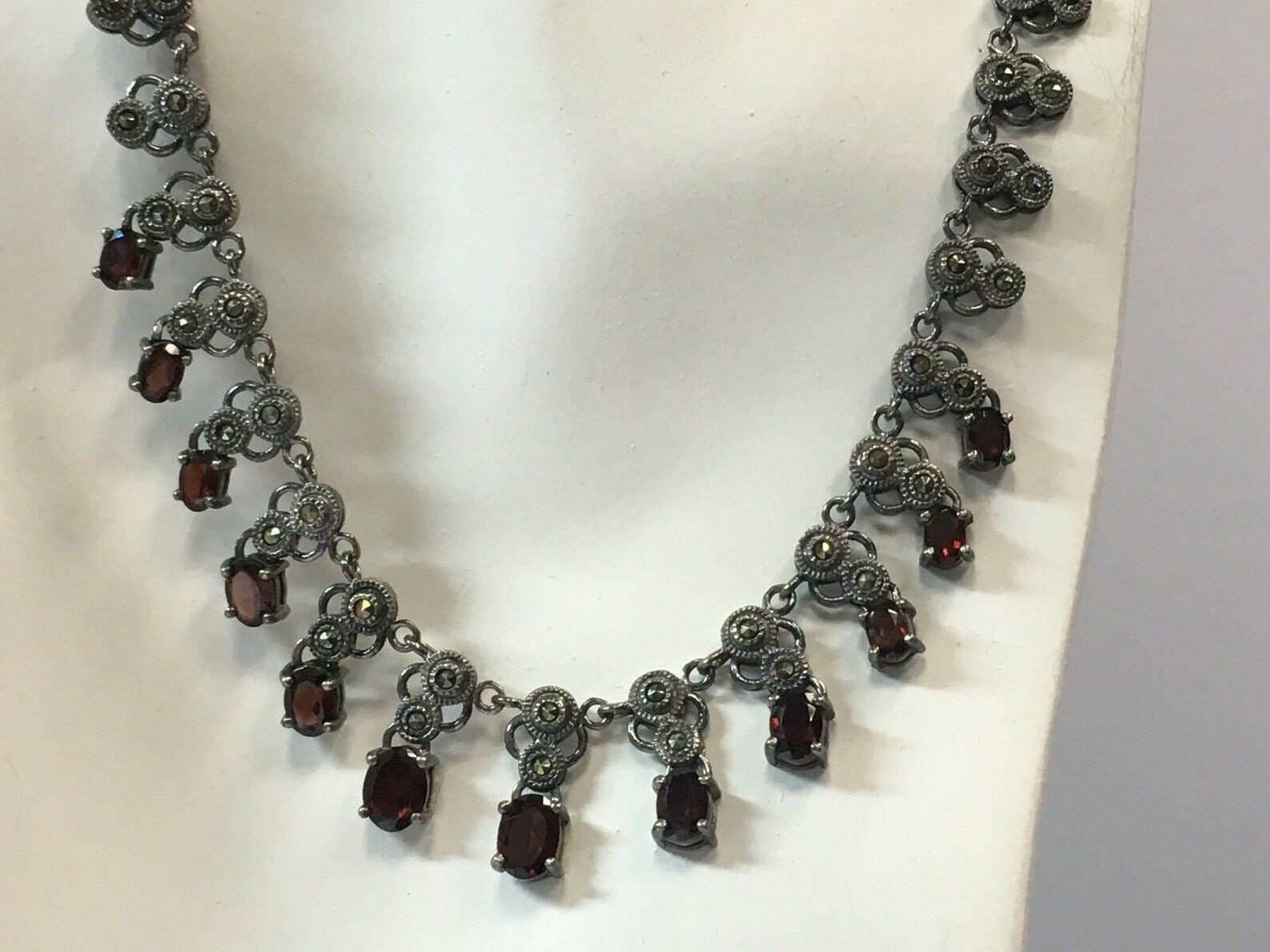 Rare Estate 925 Silver 41.27g Vintage Necklace Red Garnet Like Antique Gem Stone