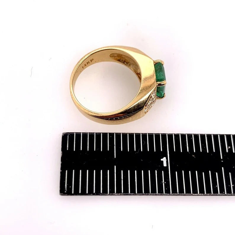 Retro Gold 2.30 Carat Cocktail Ring Natural Emerald Gem & Diamond Circa 1960
