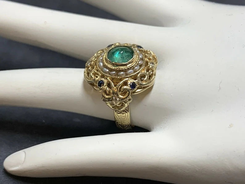 Retro Gold Cocktail Ring 2 Carat Natural Emerald Cab,Sapphire,Diamond Circa 1950