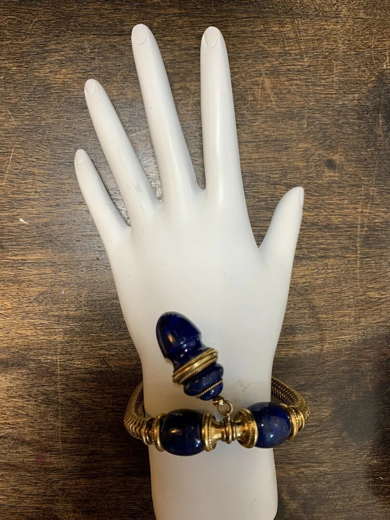 Retro Gold 22k Bracelet Natural Rare Lapis Lazuli Carving Circa 1940