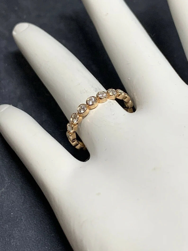 Modern Gold Ring 0.91 Carat Natural Colorless Diamond Eternity Engagement Band