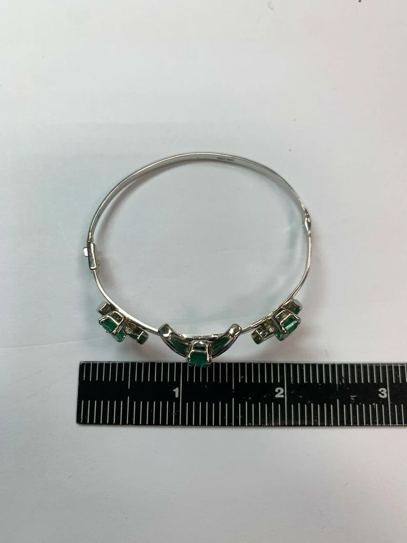 Art Deco Gold Bracelet 5.50 Carat Appx Natural Baguette Diamond & Green Emerald