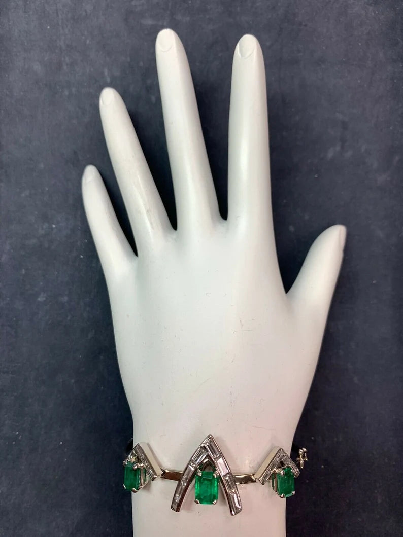 Art Deco Gold Bracelet 5.50 Carat Appx Natural Baguette Diamond & Green Emerald