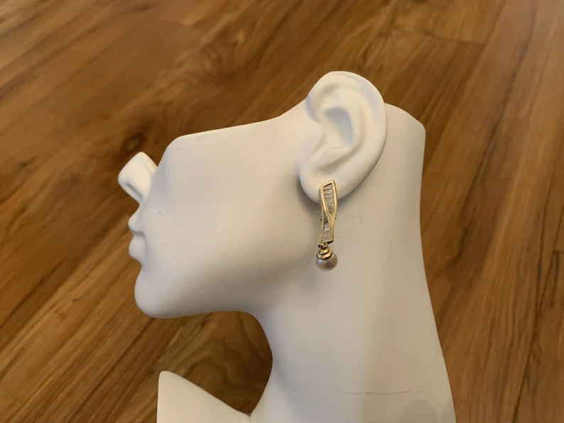 Retro Gold Earrings 1.50 Carat Natural Baguette Diamond & Pearl Circa 1970