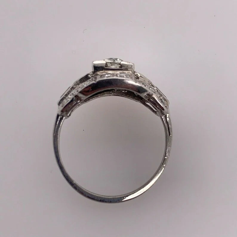 Art Deco Gold Ring 1.25 Carat Natural Old Euro & Baguette Diamond Circa 1950