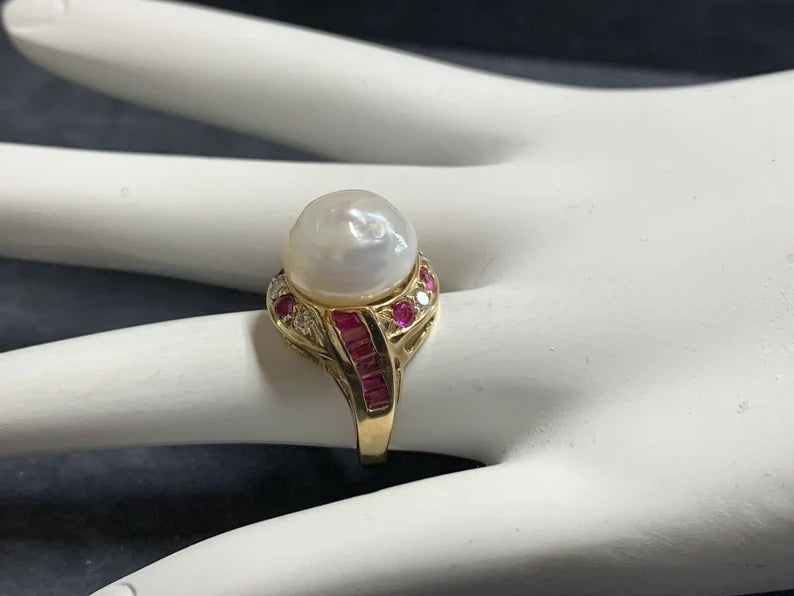 Retro Gold Cocktail Ring 1.4 Carat Natural Ruby, Diamond & 12mm Pearl Circa 1950
