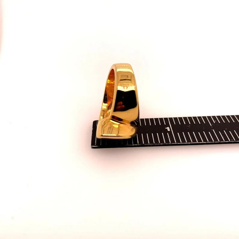 Retro Gold Ring 1 Carat Natural Deep Blue Sapphire Trillion Gem Stone Circa 1960