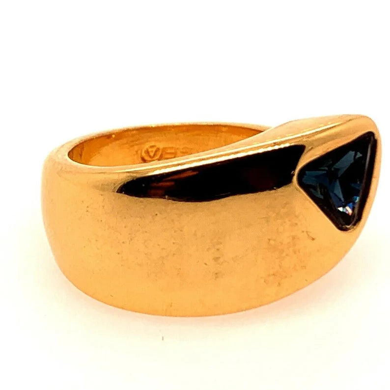 Retro Gold Ring 1 Carat Natural Deep Blue Sapphire Trillion Gem Stone Circa 1960