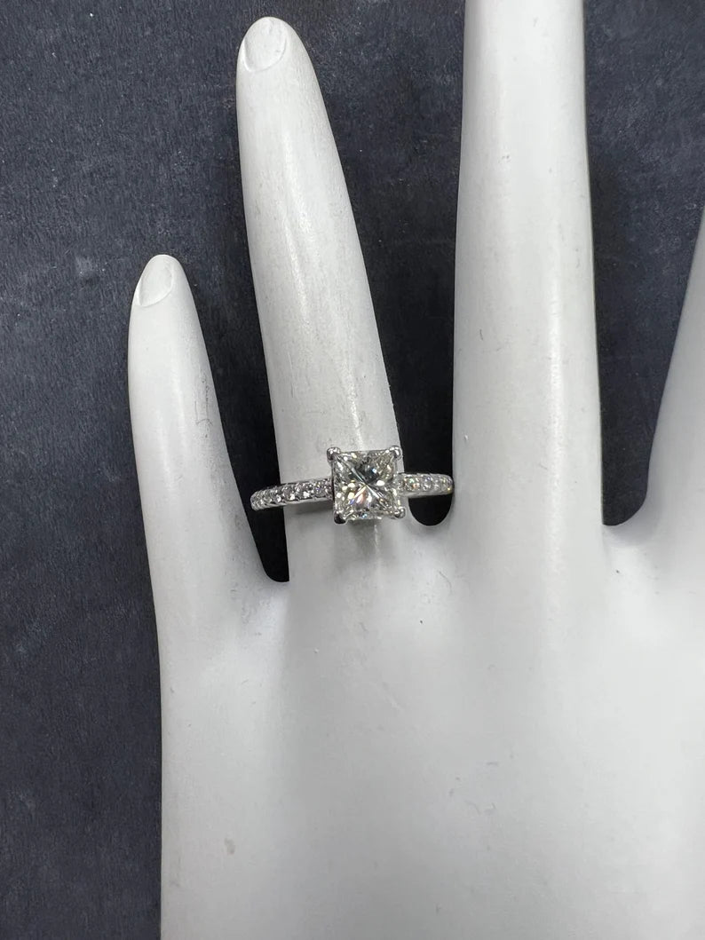 Modern Gold 1.11 Carat EGL USA Certified Natural H VVS2 Princess Diamond Ring