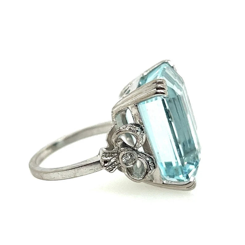 Retro Gold 20 Carat Natural Aquamarine and Diamond Cocktail Ring Circa 1960