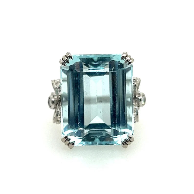 Retro Gold 20 Carat Natural Aquamarine and Diamond Cocktail Ring Circa 1960